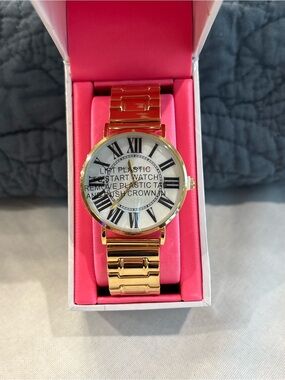 Isaac Mizrahi Live Gold Tone Roman Numeral Bracelet Watch NIB